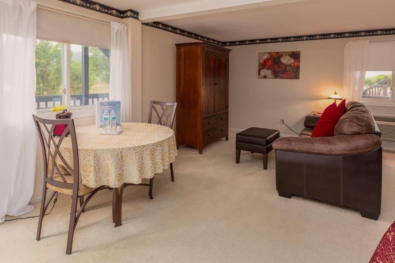 Sweetgrass Inn Bed & Breakfast Рапид Сити Екстериор снимка