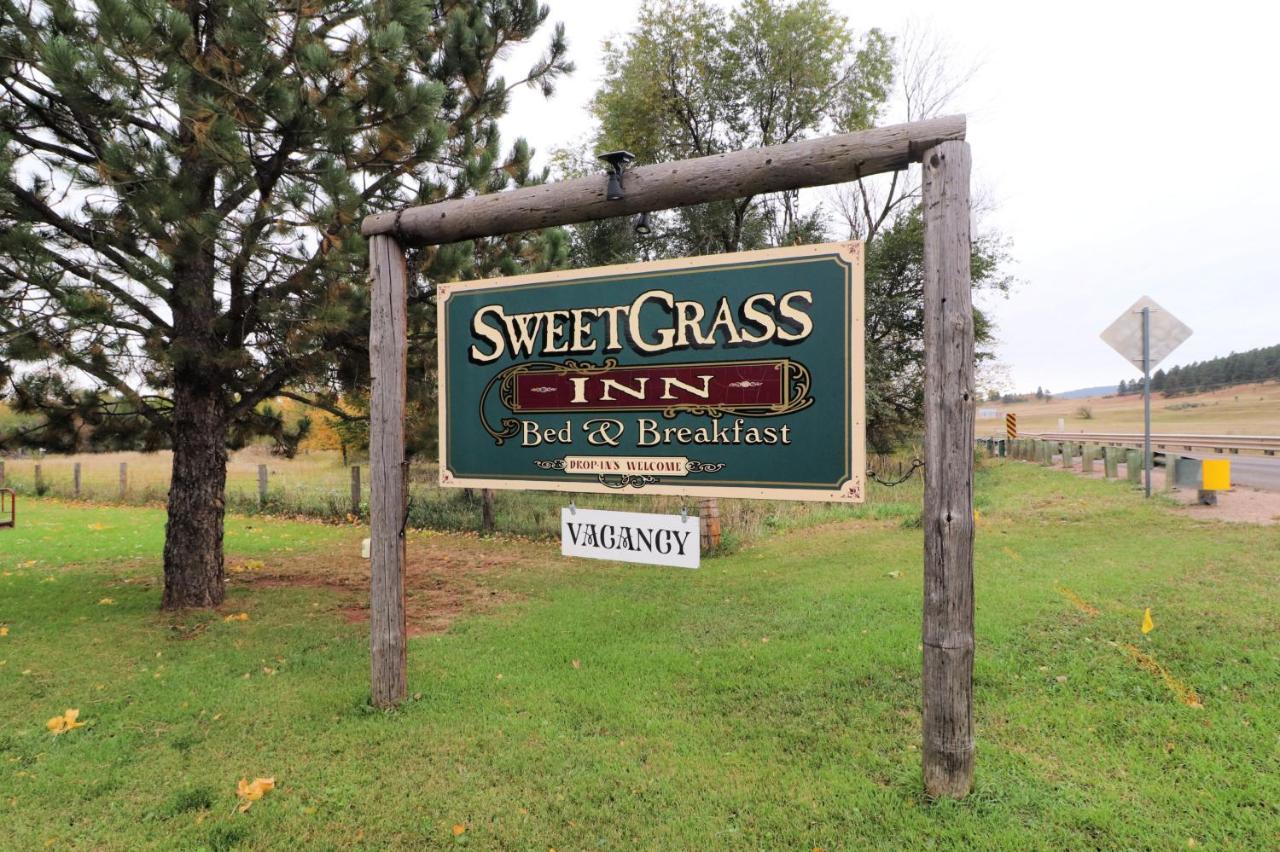 Sweetgrass Inn Bed & Breakfast Рапид Сити Екстериор снимка